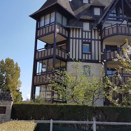 Appartement Residence Le Fairway Deauville Exterior photo